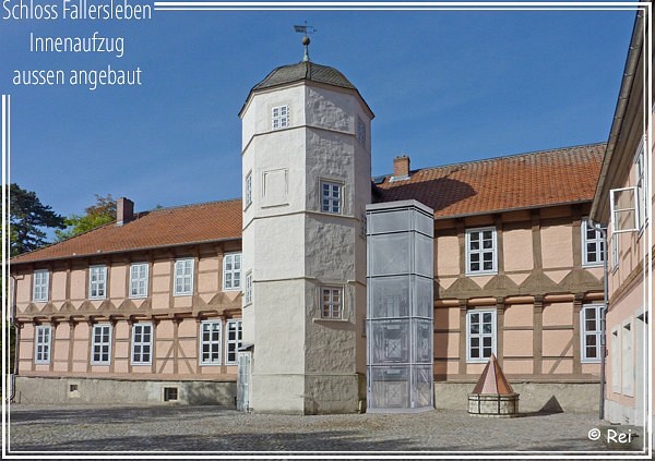Schloss Fallersleben Fahrstuhl Innenhof ohne Ausgang Innenhof